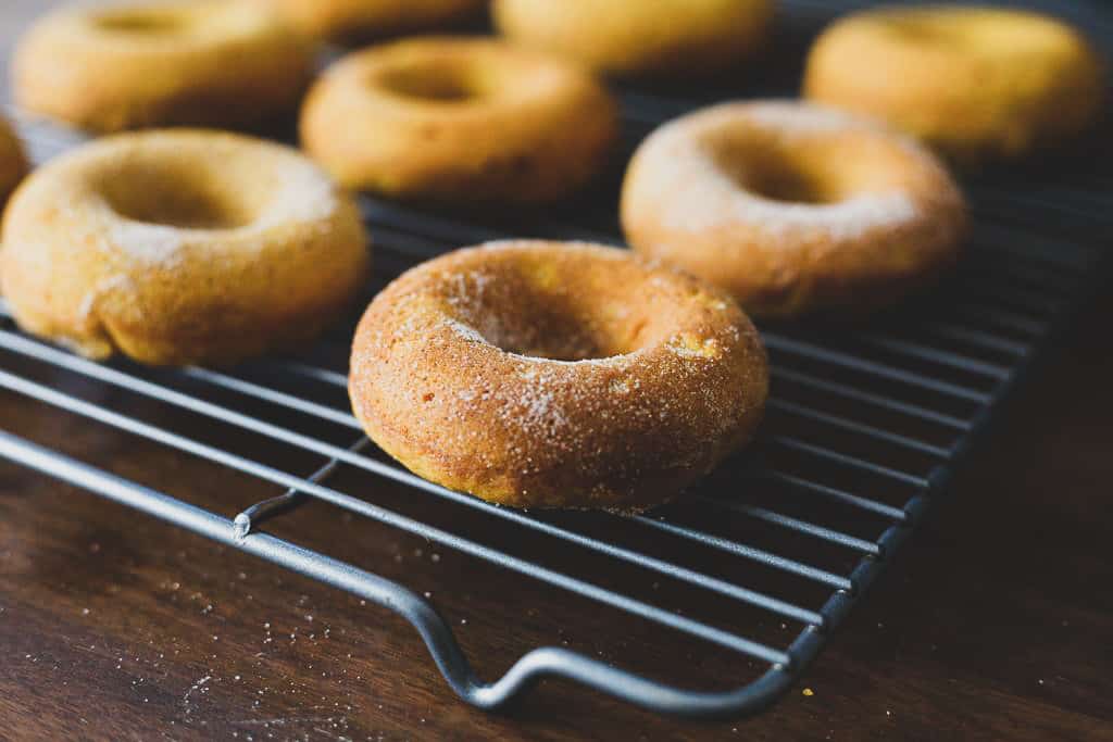 pumpkin spice donuts1