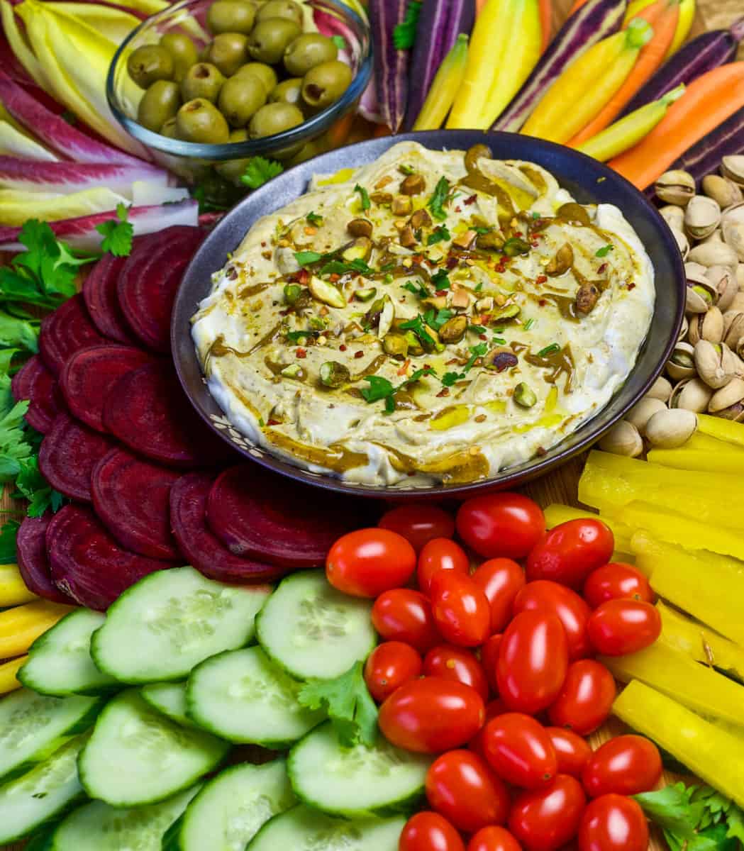 pistachio greek yogurt dip with fresh vegetables