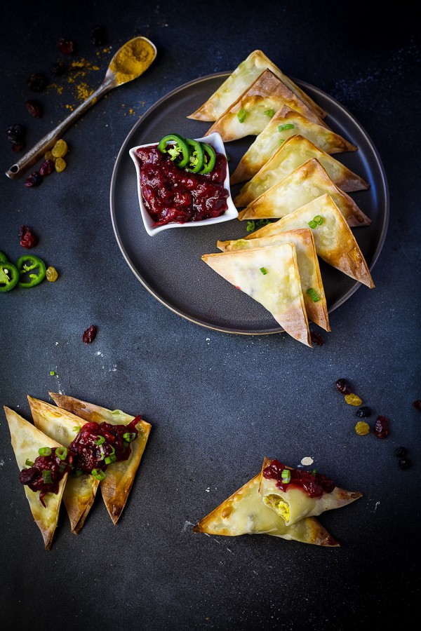 curry chicken wontons with cranberry chutney - oven baked, the perfect bite size appetizer