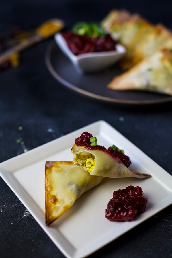 curry chicken wontons with cranberry chutney - an oven baked appetizer full of flavor