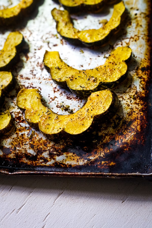 herb roasted acorn squash 3