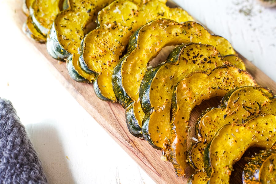 herb roasted acorn squash 2