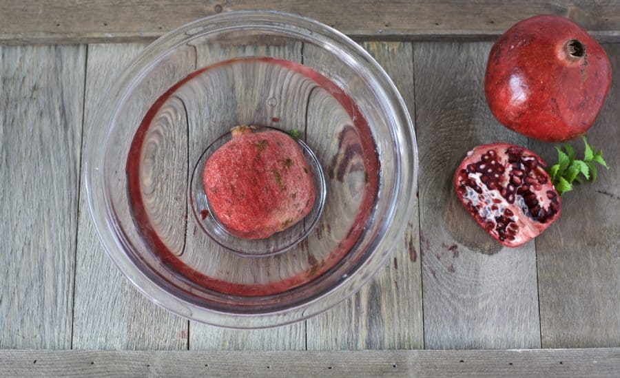 how to eat a pomegranate