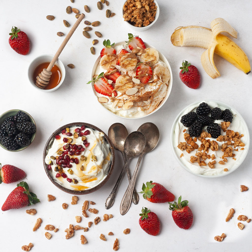 Yogurt & Granola Bowl - Nutritious Eats