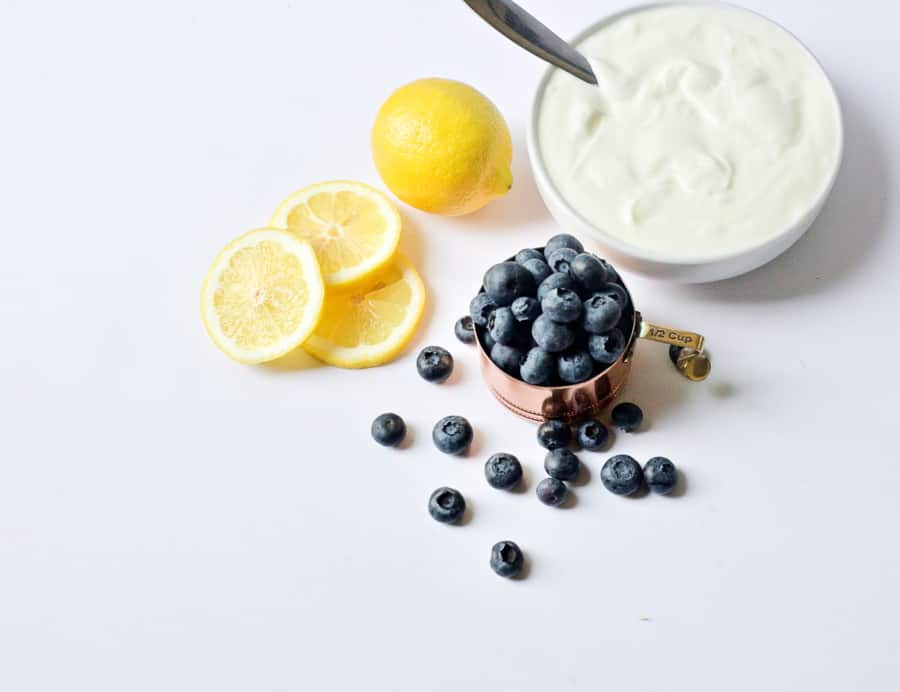 greek yogurt with blueberries and lemon