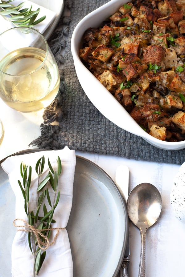 apple leek mushroom stuffing - mediterranean diet recipe