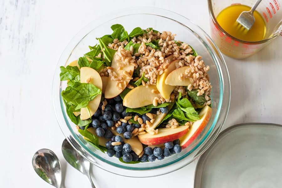 farro salad as example of mediterranean diet recipe