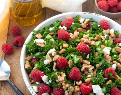 raspberry walnut salad recipe