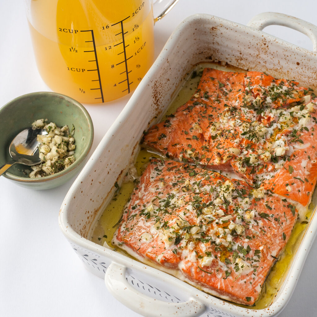 baked salmon with pineapple garlic and herb